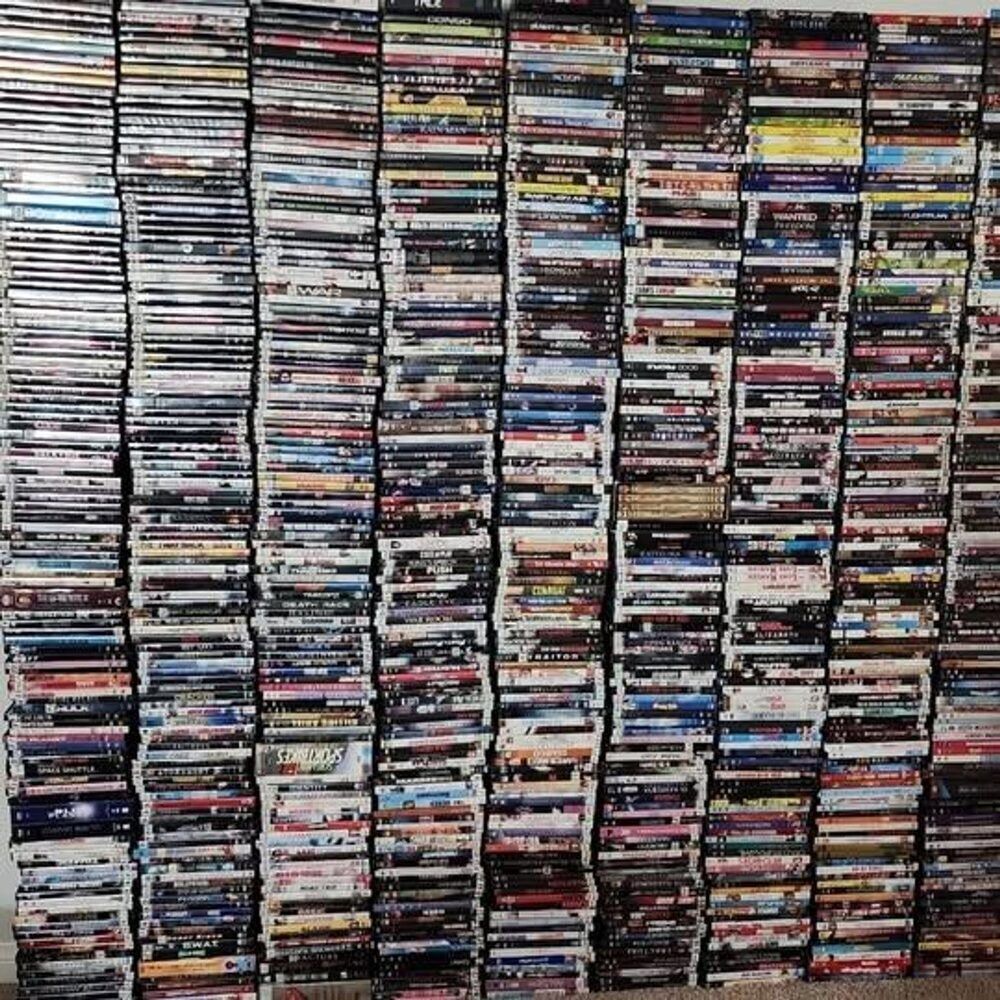 100‎ DVD Bulk Wholesale Lot Movies TV Shows Bundle Grab Bag